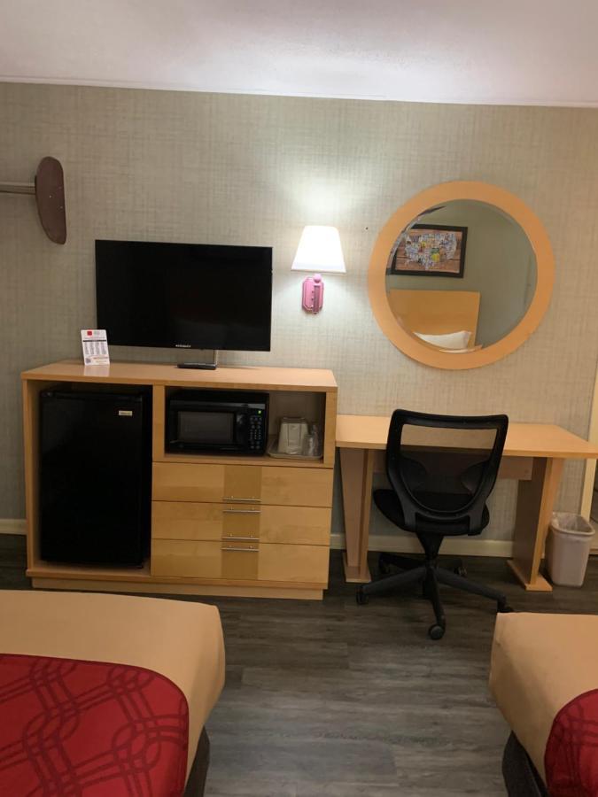 Newton Falls Falls Inn מראה חיצוני תמונה