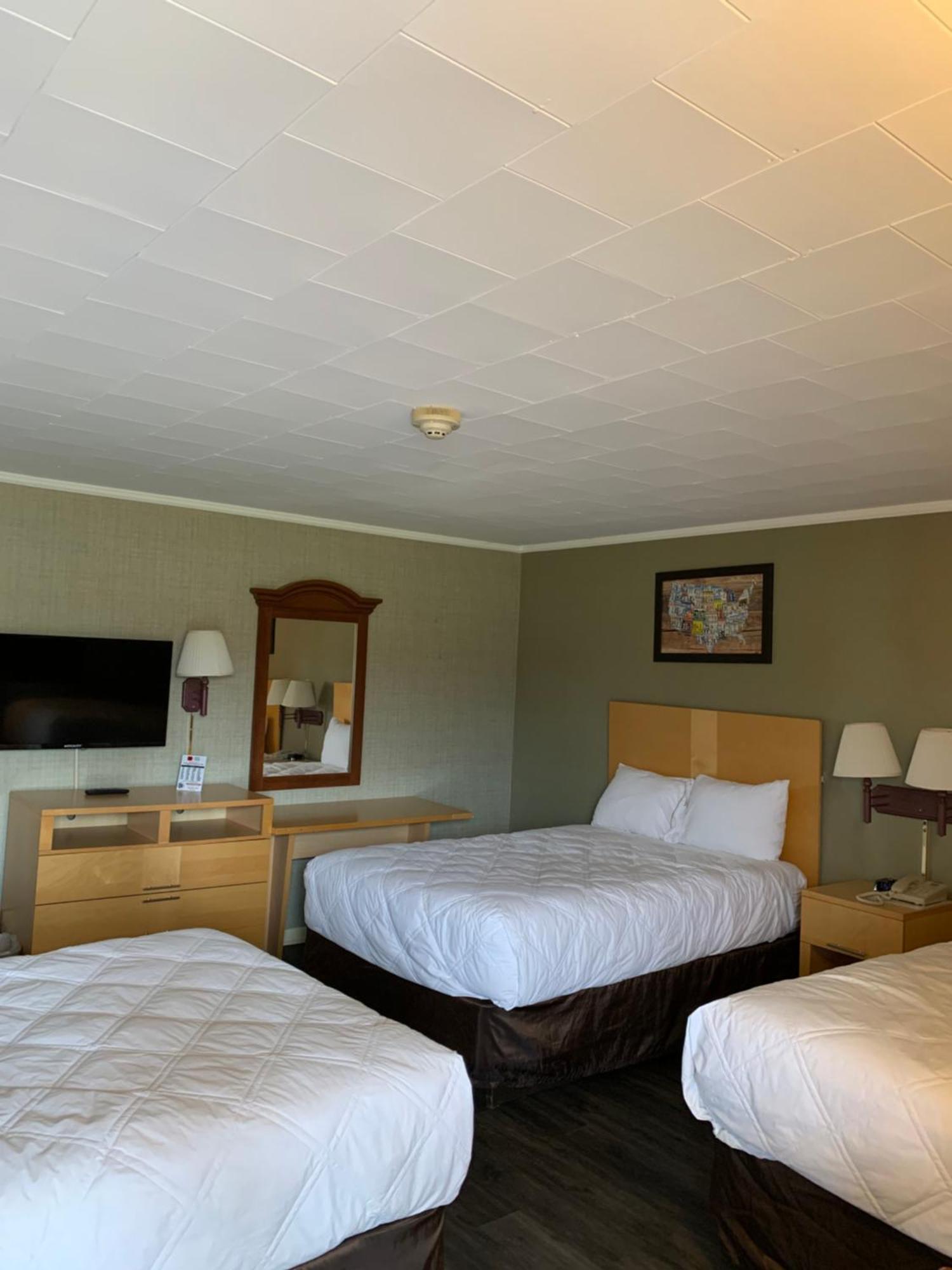 Newton Falls Falls Inn מראה חיצוני תמונה